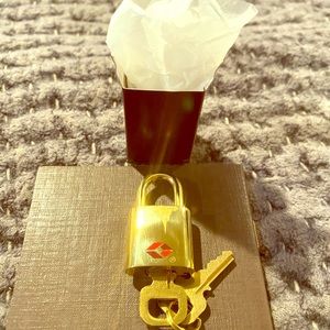 New Louis Vuitton brass lock/two keys